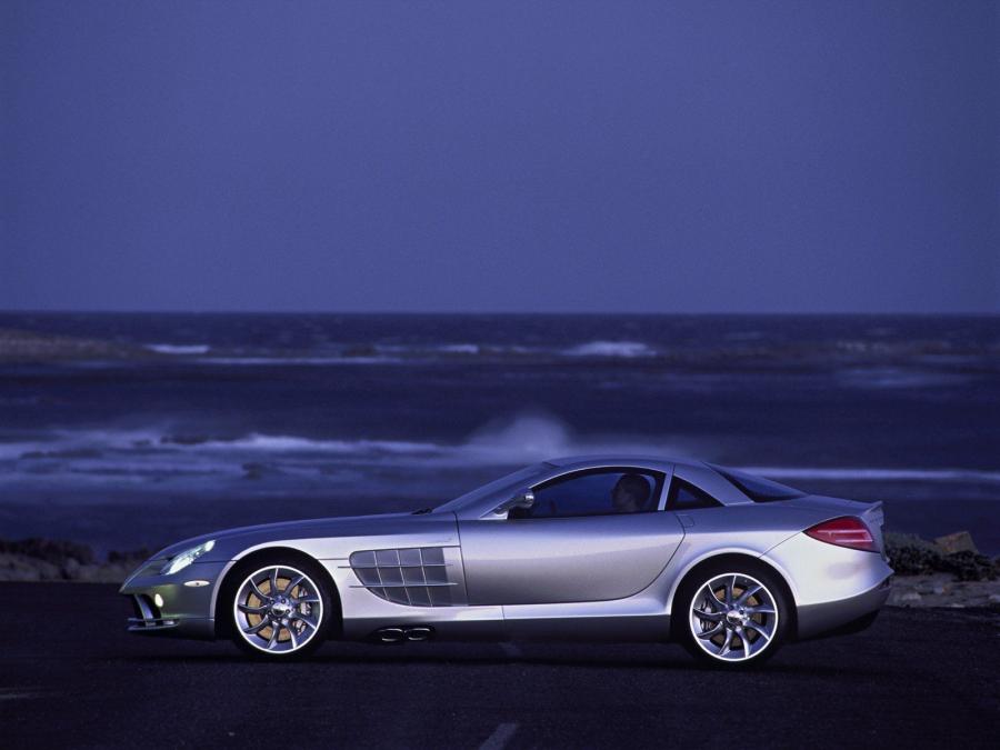  Mercedes-Benz SLR McLaren 2004 года  (фото 40 из 175)